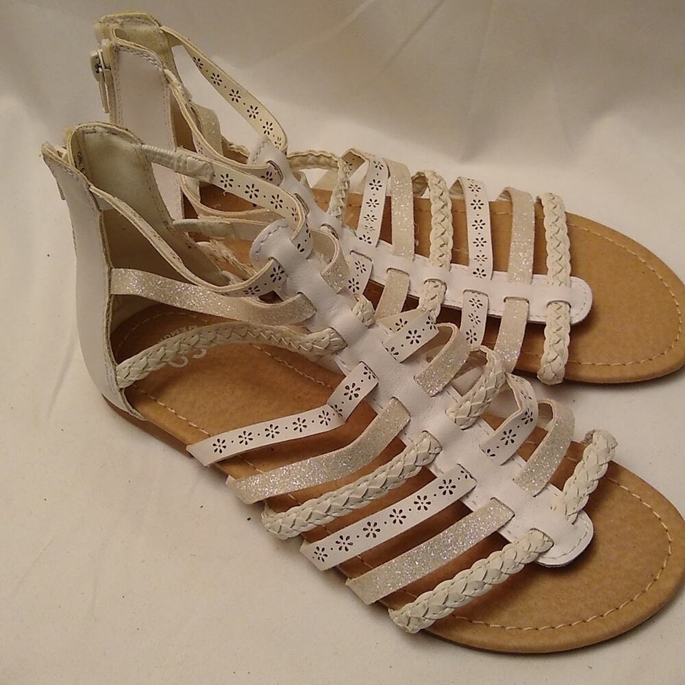 NWOT So Girl’s Size 5 M Gladiator Sandals Zip Back Beachball White